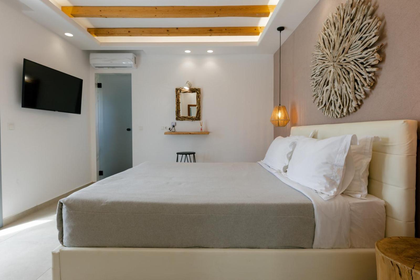Naxos Finest Hotel & Villas Naxos City Номер фото